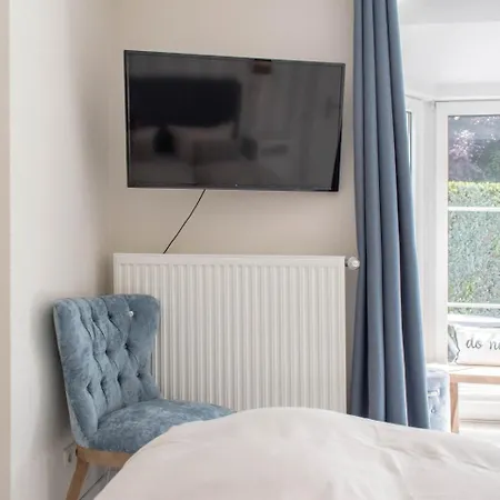 Hansa Lounge 20a *